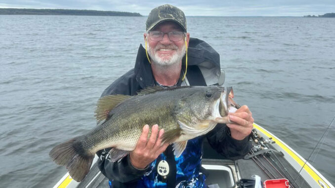 Lindy Self with Toledo Bend Lunker